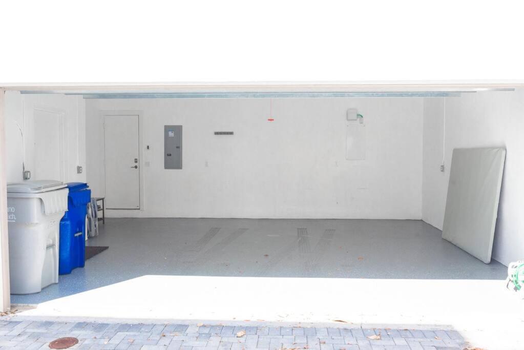 Across The Ocean Few Steps To Beach Contemporary Three Bedroom Townhouse Pompano Beach Zewnętrze zdjęcie